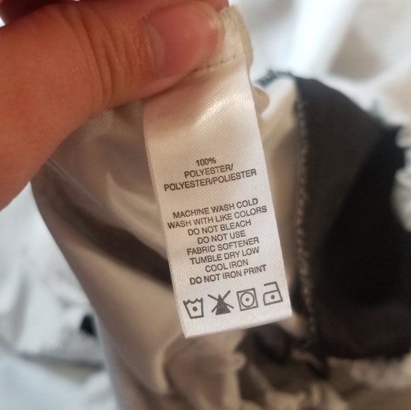 Oversized White Windbreaker - Picture 5 of 10